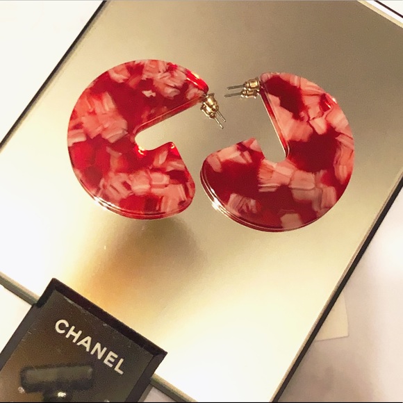 Red Acrylic Circle Hoops (Bloggers Favorite) - Picture 4 of 7